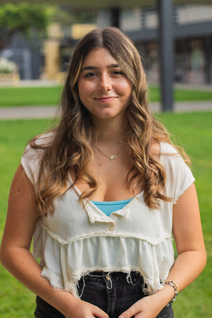 Taylor Gibson staff bio